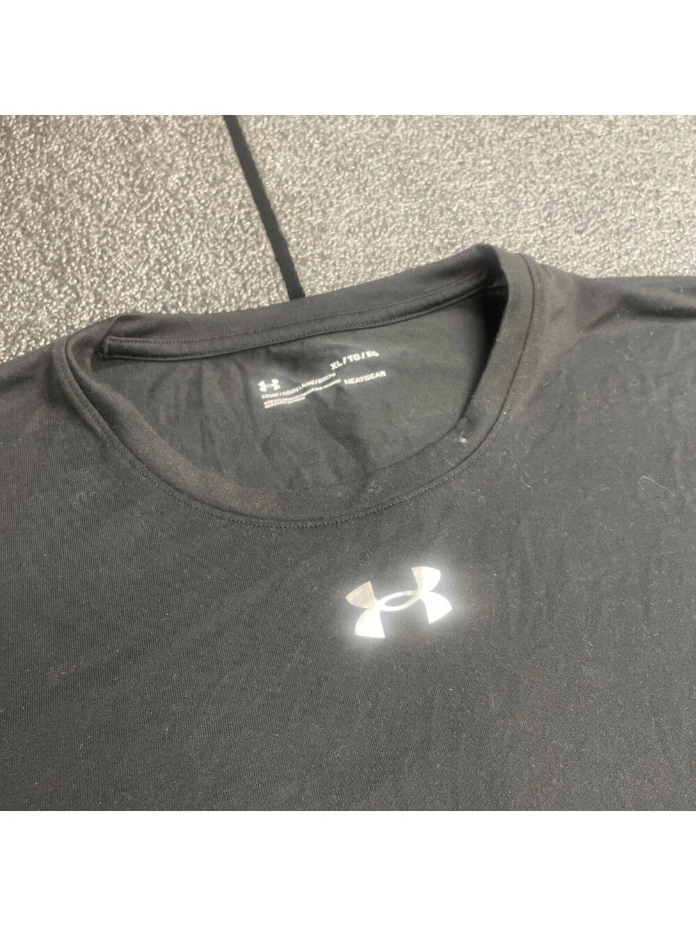 Under Armour HeatGear Long Sleeve Men's Black XL lightweight Thin Shirt